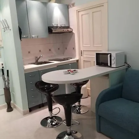 Apartment Cairoli 79 T Bari
